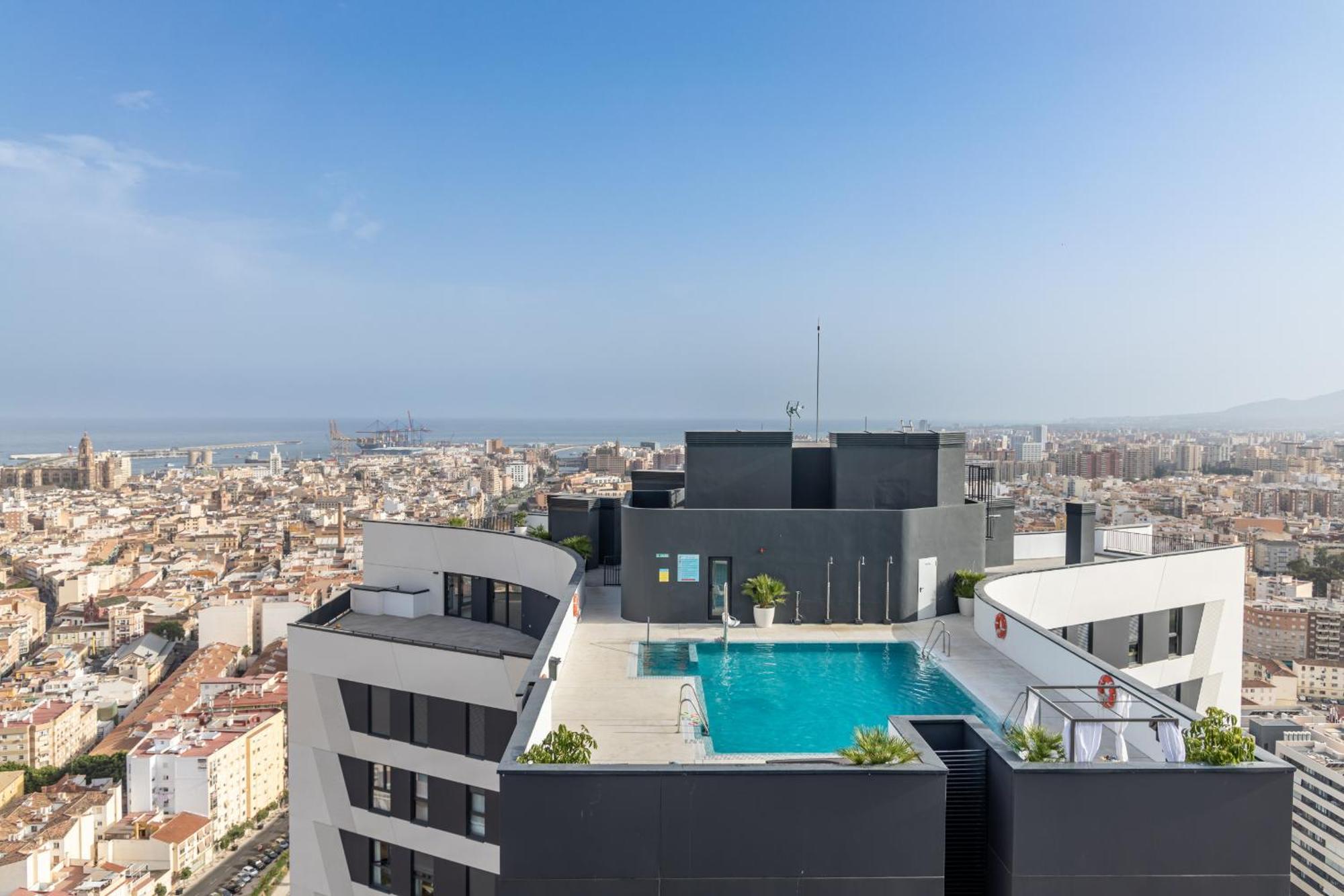 Apartment Skyline 5 Pool & Parking Free Málaga