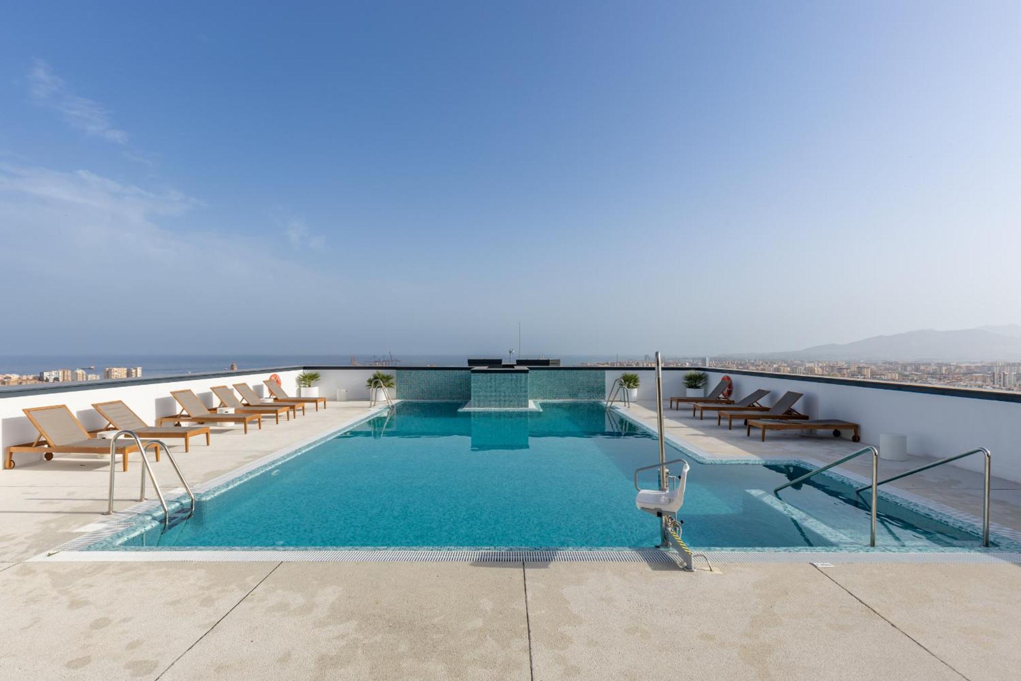 Skyline 5 Pool & Parking Free